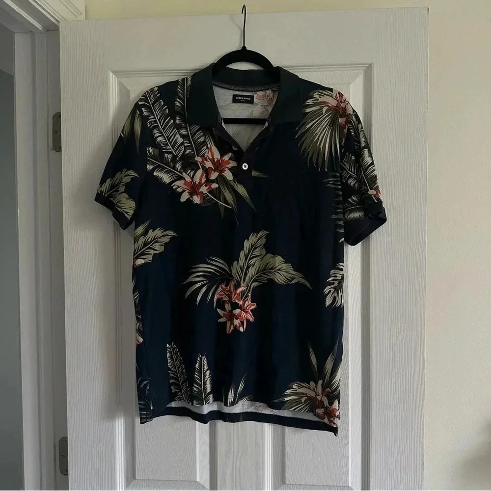 Size L Jack & Jones Men’s Tropical Print Polo Shirt Black Vacation Summer Shirt - Picture 4 of 6
